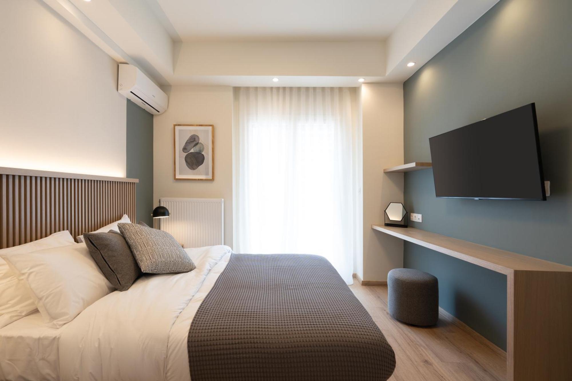 Newly Renovated 2 Bedroom Apartment, 5Min To Metro 아테네 외부 사진
